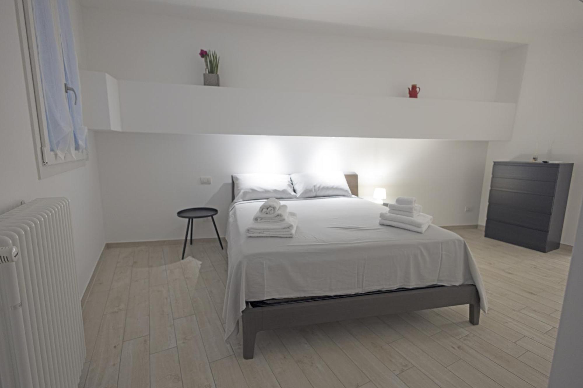 Loft La Sedia Rossa - Centro Storico Apartment Milan Exterior photo